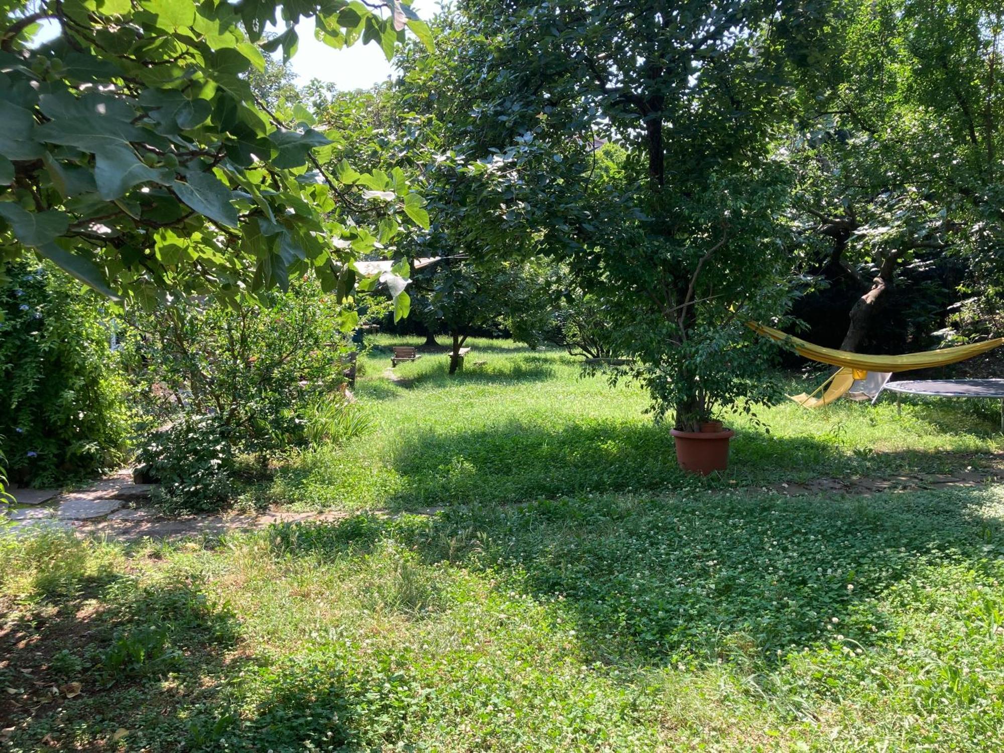 Green Oasis On Water In The Center Of Milan Exterior photo